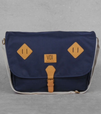 Voi Jeans Edmonton Airliner Bag